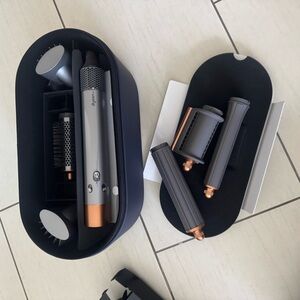 Dyson Hair Styling Set !!NEW NEVER USED!!